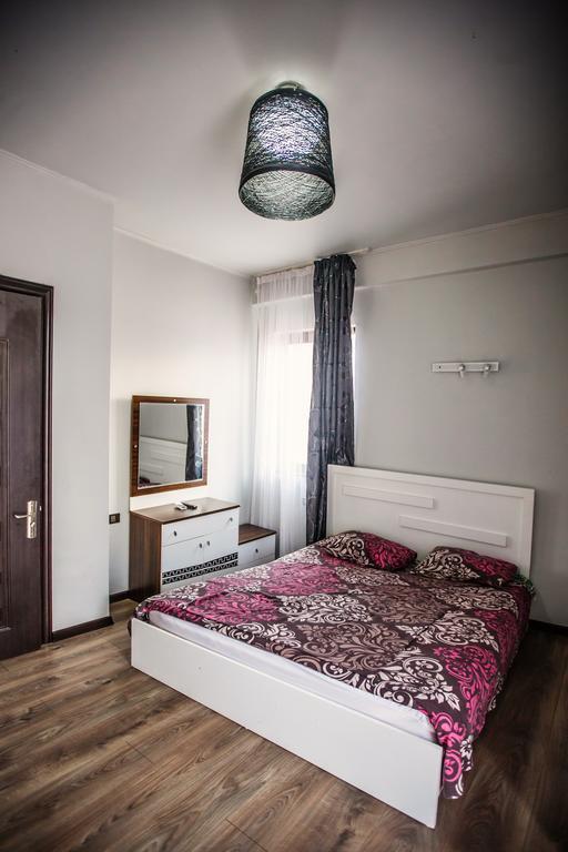 Апартаменти Voyage Flats Батумі Екстер'єр фото