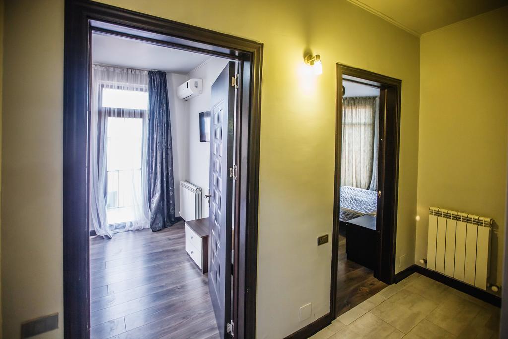 Апартаменти Voyage Flats Батумі Екстер'єр фото