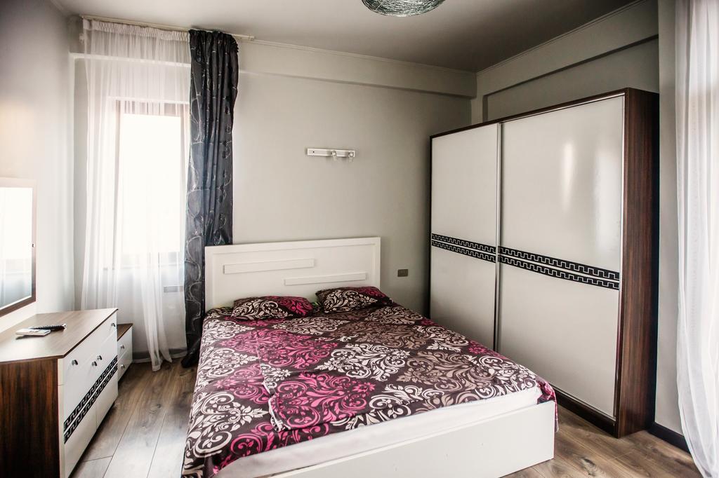 Апартаменти Voyage Flats Батумі Екстер'єр фото